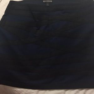 EXPRESS MINI SKIRT
